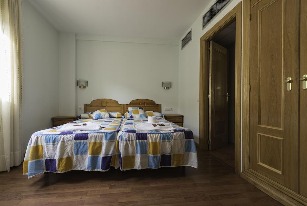 Hostal Restaurante La Pineda El Barco de Ávila 객실 사진